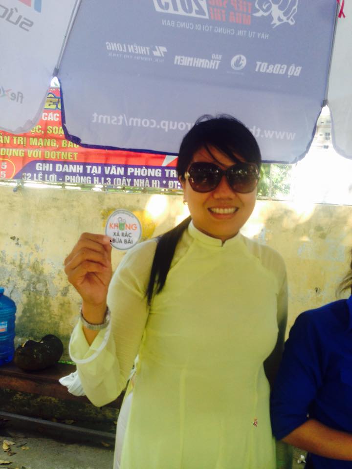 "Không[-]xả[-]rác[-]bừa[-]bãi"[-]cùng[-]tiếp[-]sức[-]mùa[-]thi[-]2015[-]tại[-]Huế